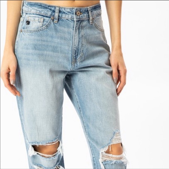 Distressed MOM Jeans - Picture 2 of 5